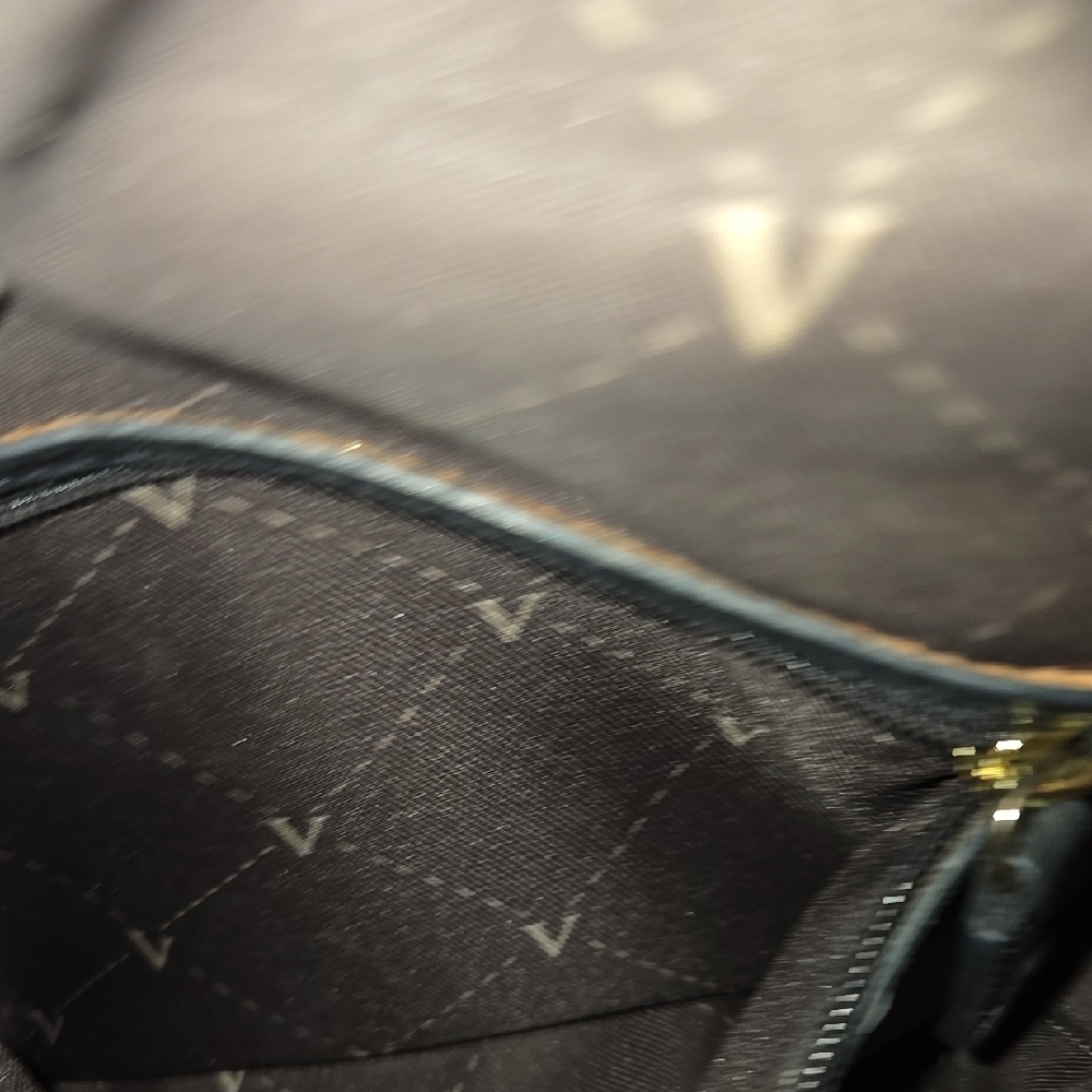 Vince Camuto Black Quilted Crossbody Bag - Picture 10 of 13